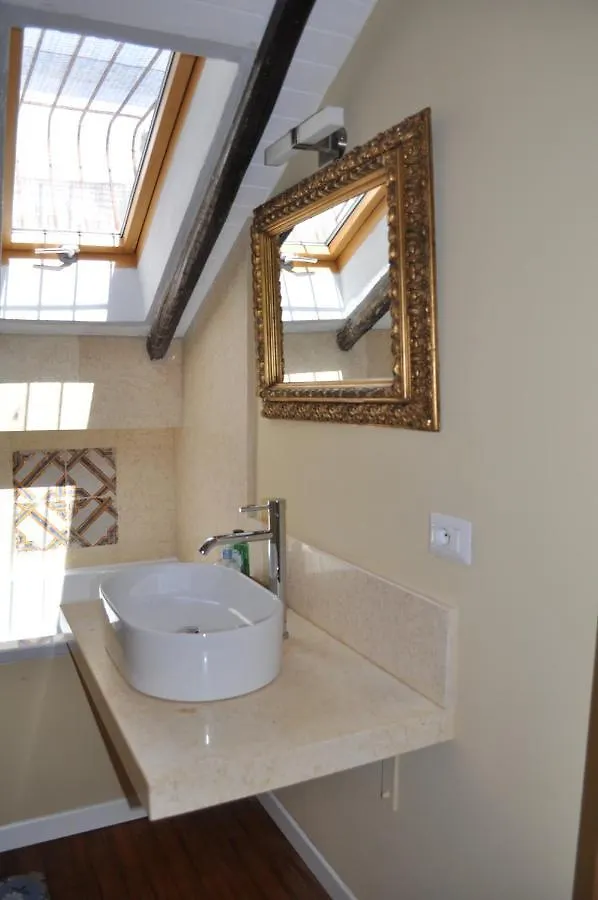 アパート Casa Di Mario Appartamento In Centro Storico Con Due Camere Da Letto E Terrazze カリアリ イタリア