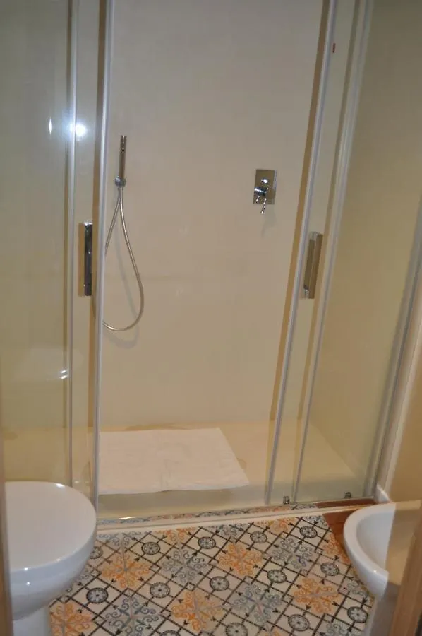 Apartment Casa Di Mario Appartamento In Centro Storico Con Due Camere Da Letto E Terrazze Cagliari