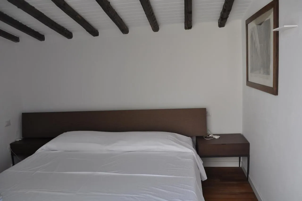 Casa Di Mario Appartamento In Centro Storico Con Due Camere Da Letto E Terrazze Cagliari 0*,